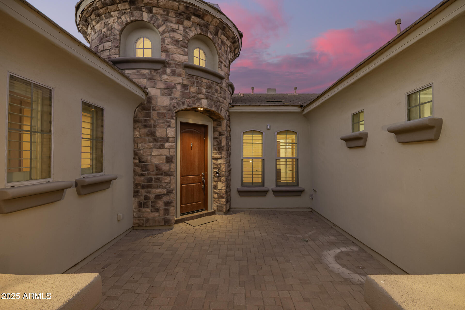 4352 East Santa Fe Court Gilbert, AZ 85297 - Photo 4 of 37 09 - Santa Fe