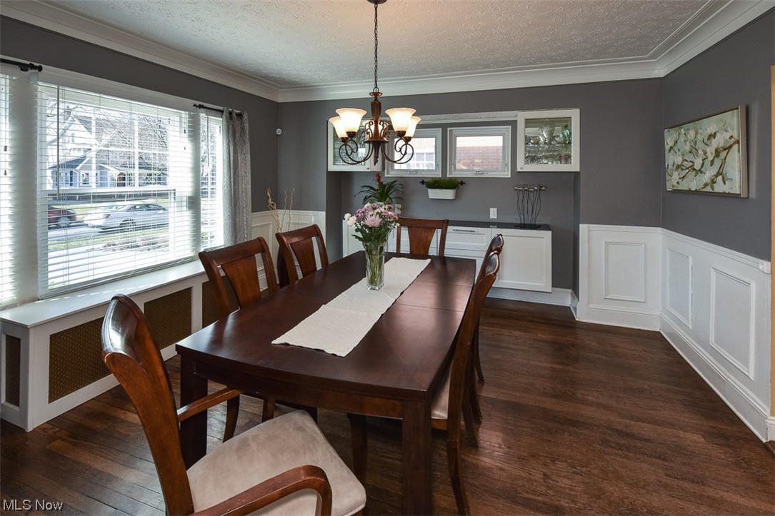 2607 Kingston Road Cleveland, OH 44118 - Photo 9 of 35