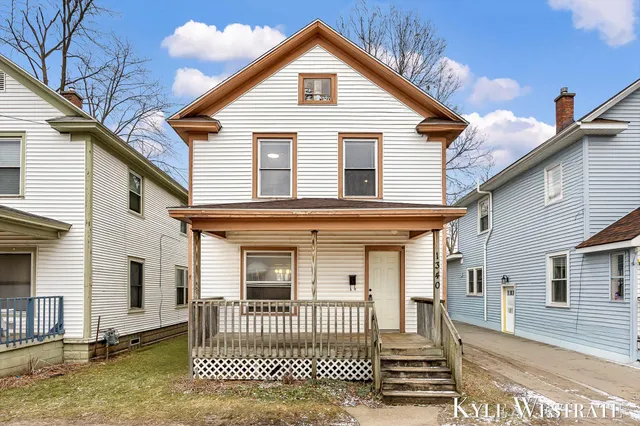 $209,900 | 1340 Manwaring Place Southeast, Grand Rapids, MI 49507