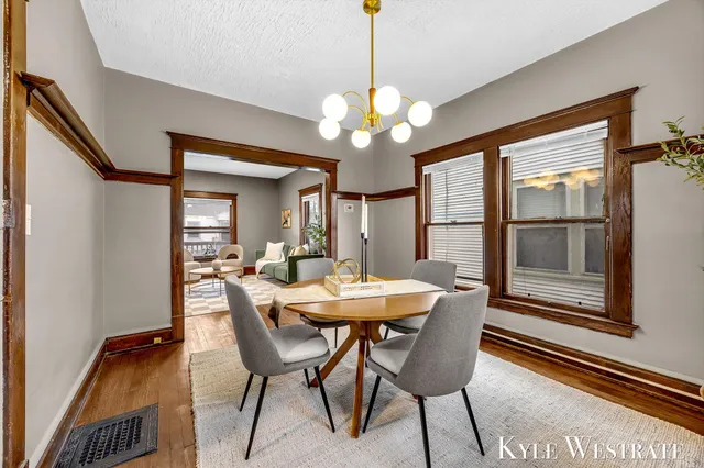 $209,900 | 1340 Manwaring Place Southeast, Grand Rapids, MI 49507