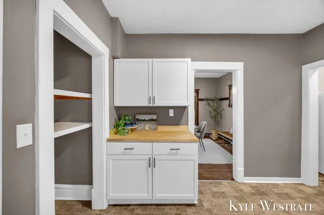 $209,900 | 1340 Manwaring Place Southeast, Grand Rapids, MI 49507