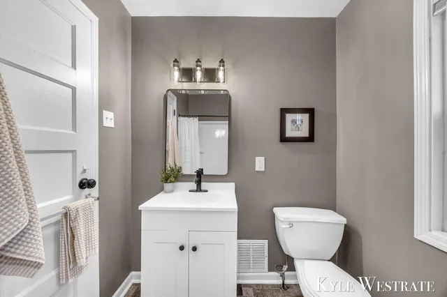 $209,900 | 1340 Manwaring Place Southeast, Grand Rapids, MI 49507