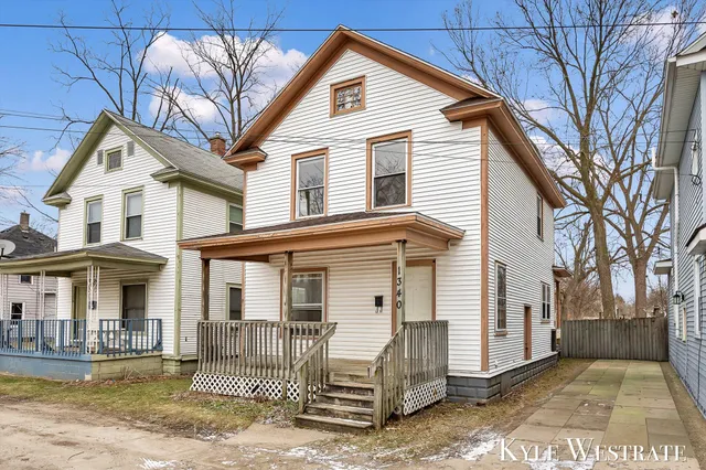 $209,900 | 1340 Manwaring Place Southeast, Grand Rapids, MI 49507