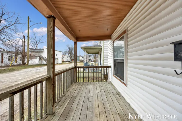 $209,900 | 1340 Manwaring Place Southeast, Grand Rapids, MI 49507