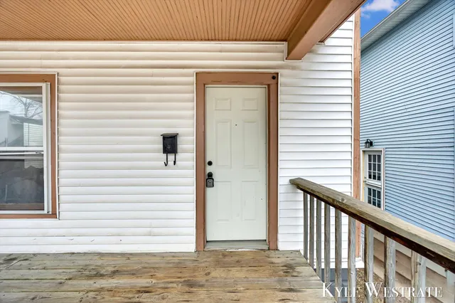 $209,900 | 1340 Manwaring Place Southeast, Grand Rapids, MI 49507