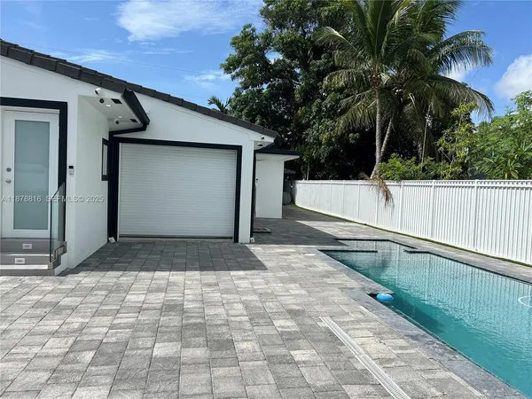a view of a garage