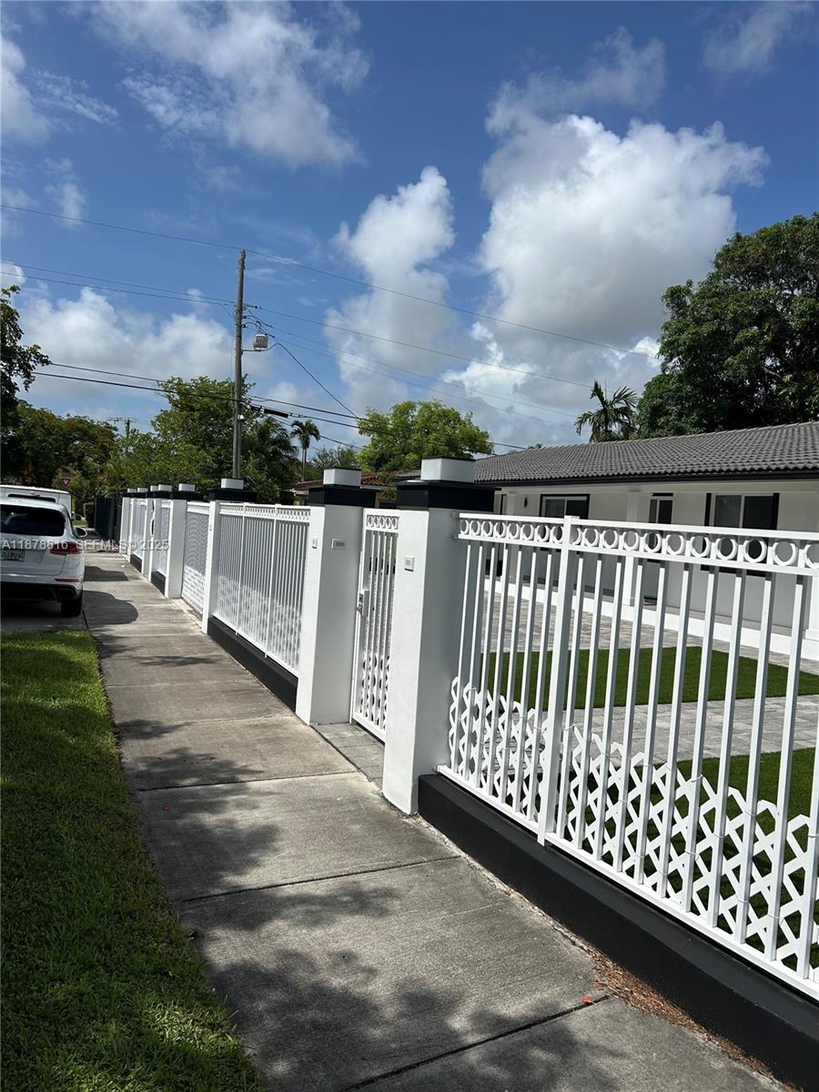 400 Southwest 47th Avenue Miami, FL 33134 - Photo 53 of 55 a view of a roof deck