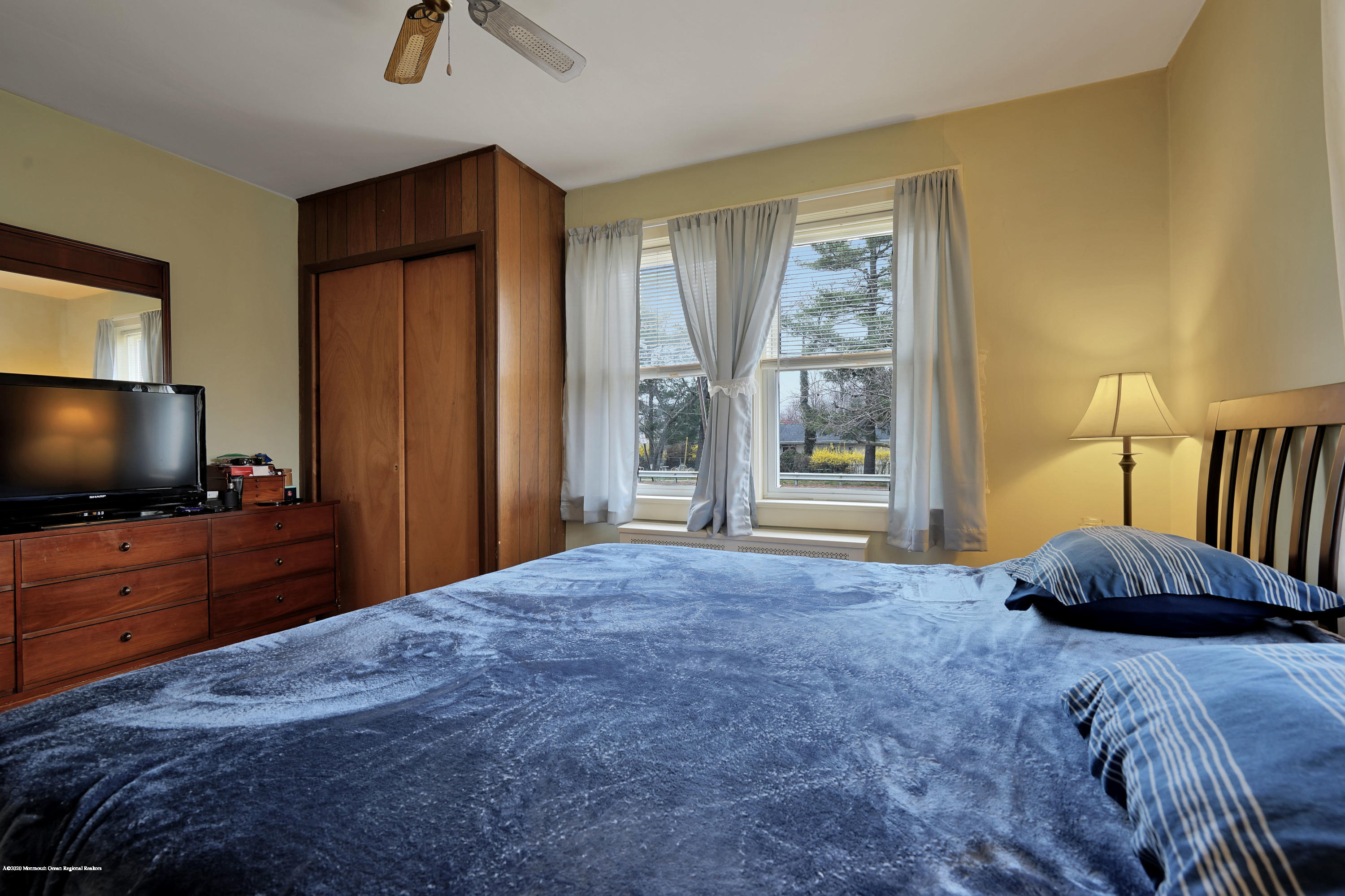 650 Lloyd Road Aberdeen, NJ 07747 - Photo 7 of 20 018_dsc05653