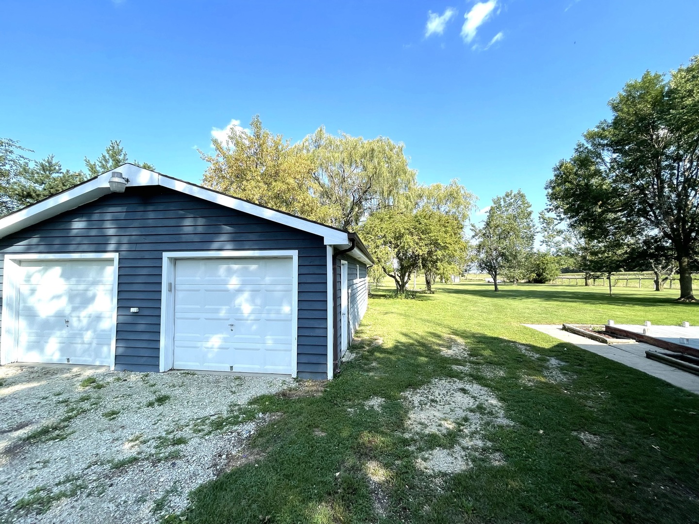 14451 K K B Road Capron, IL 61012 - Photo 4 of 21