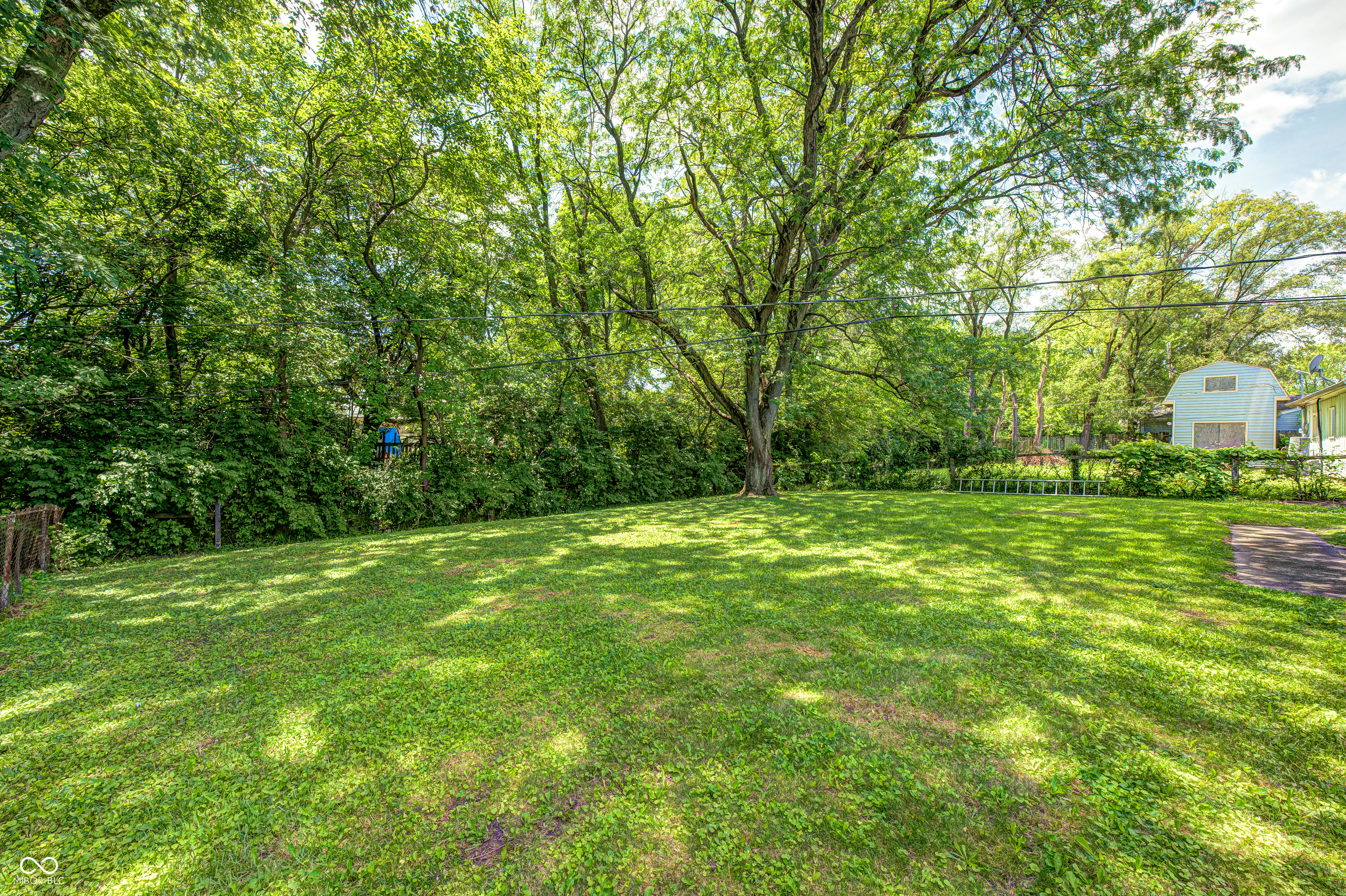 8619 Montery Road Indianapolis, IN 46226 - Photo 17 of 23