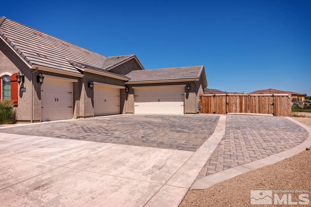 5645 De Maitre Court Reno, NV 89511 - Photo 5 of 25 Photo 5