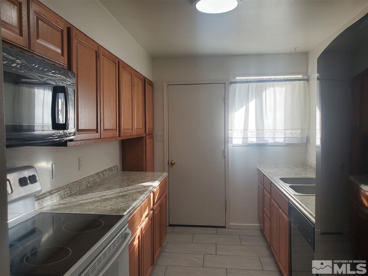 13350 Mt Whitney Street Reno, NV 89506 - Photo 8 of 20 Photo 8