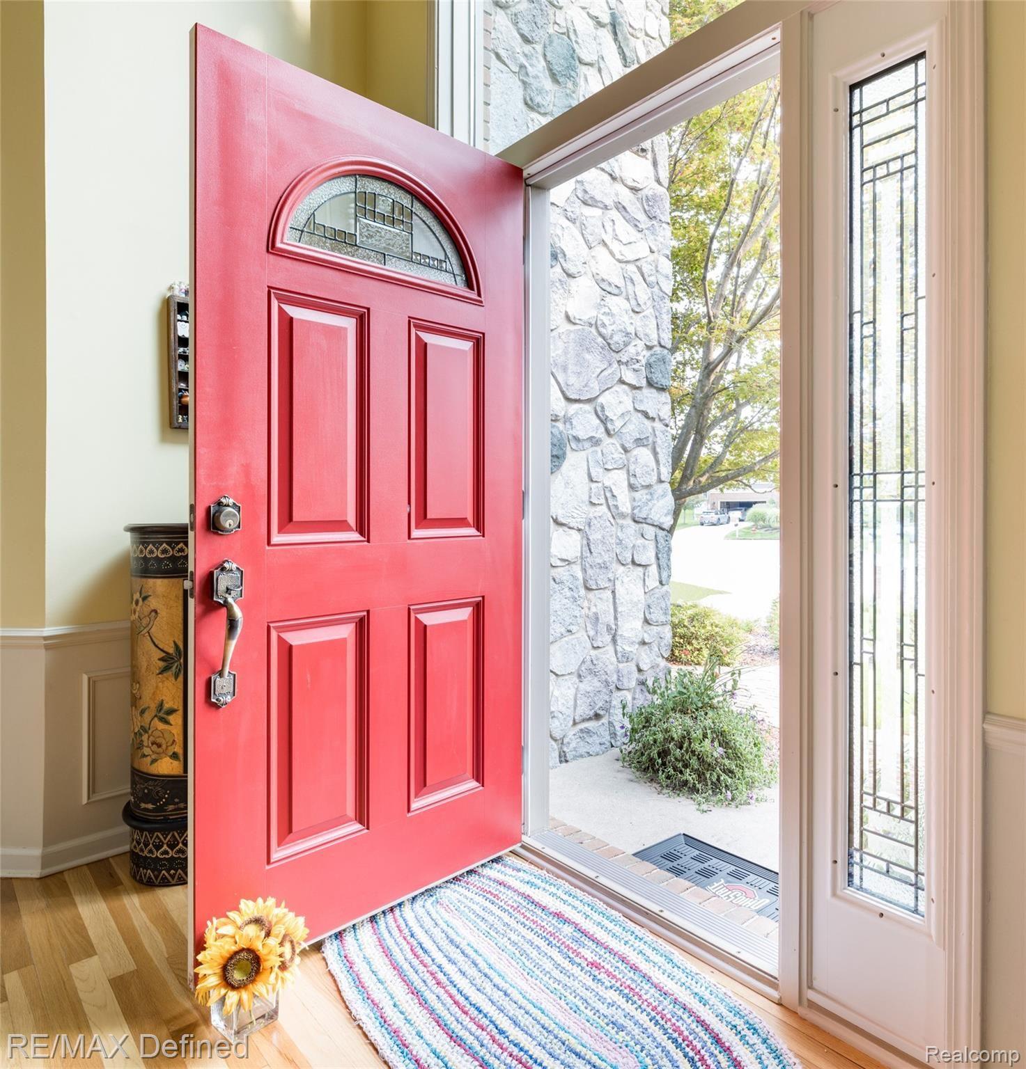 1703 Devonwood Drive Rochester, MI 48306 - Photo 5 of 43 1703-Devonwood-Dr-6.jpg