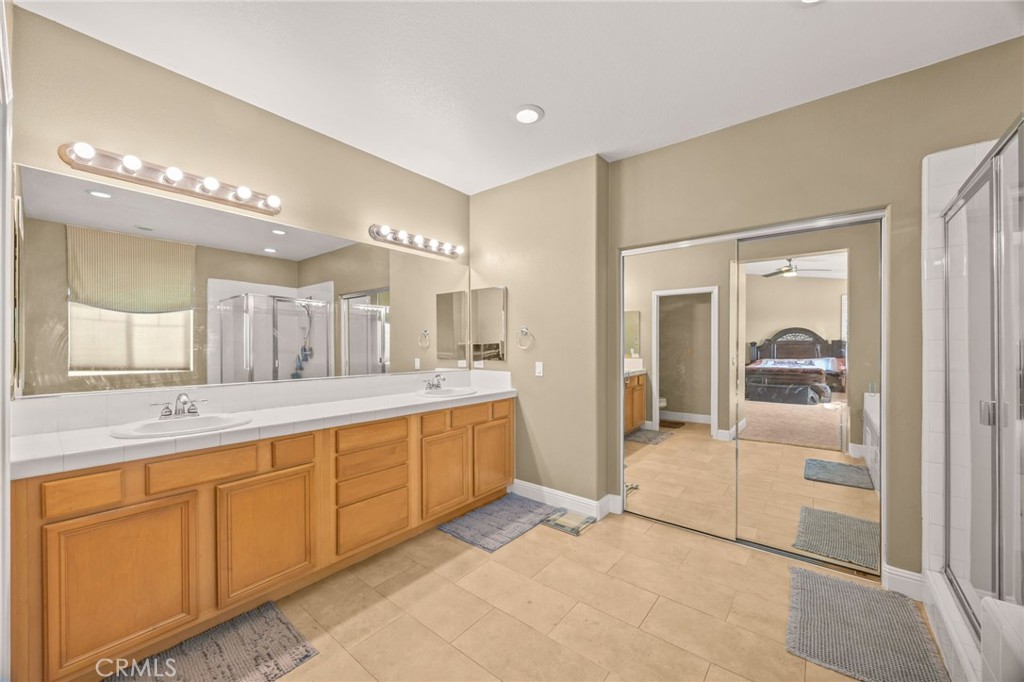12161 Split Rein Drive Rancho Cucamonga, CA 91739 - Photo 26 of 45 Primary Suite Bathroom