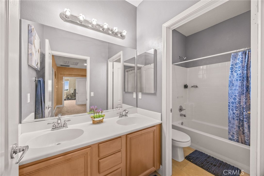 12161 Split Rein Drive Rancho Cucamonga, CA 91739 - Photo 29 of 45 Upstairs Bathrom