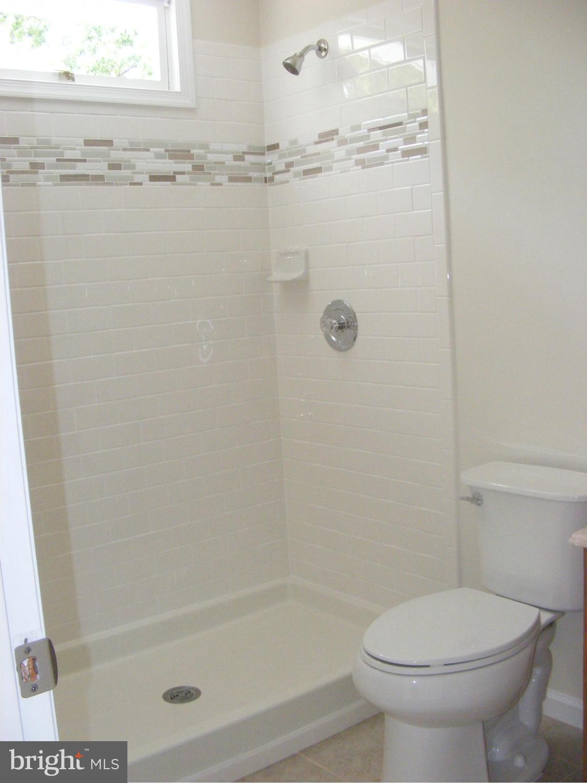 1192 Bowling Green Road Front Royal, VA 22630 - Photo 17 of 30 Bath (Master)