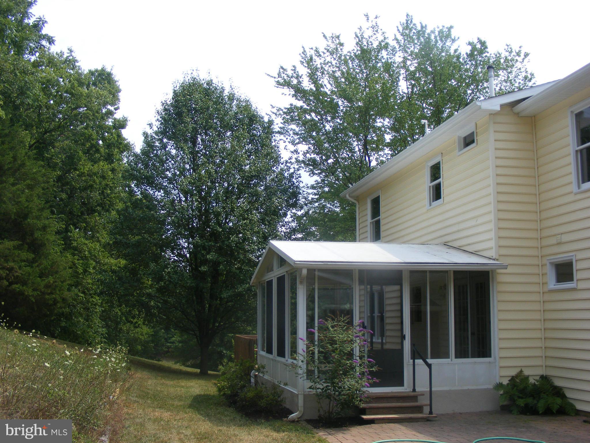 1192 Bowling Green Road Front Royal, VA 22630 - Photo 27 of 30 Exterior (Rear)