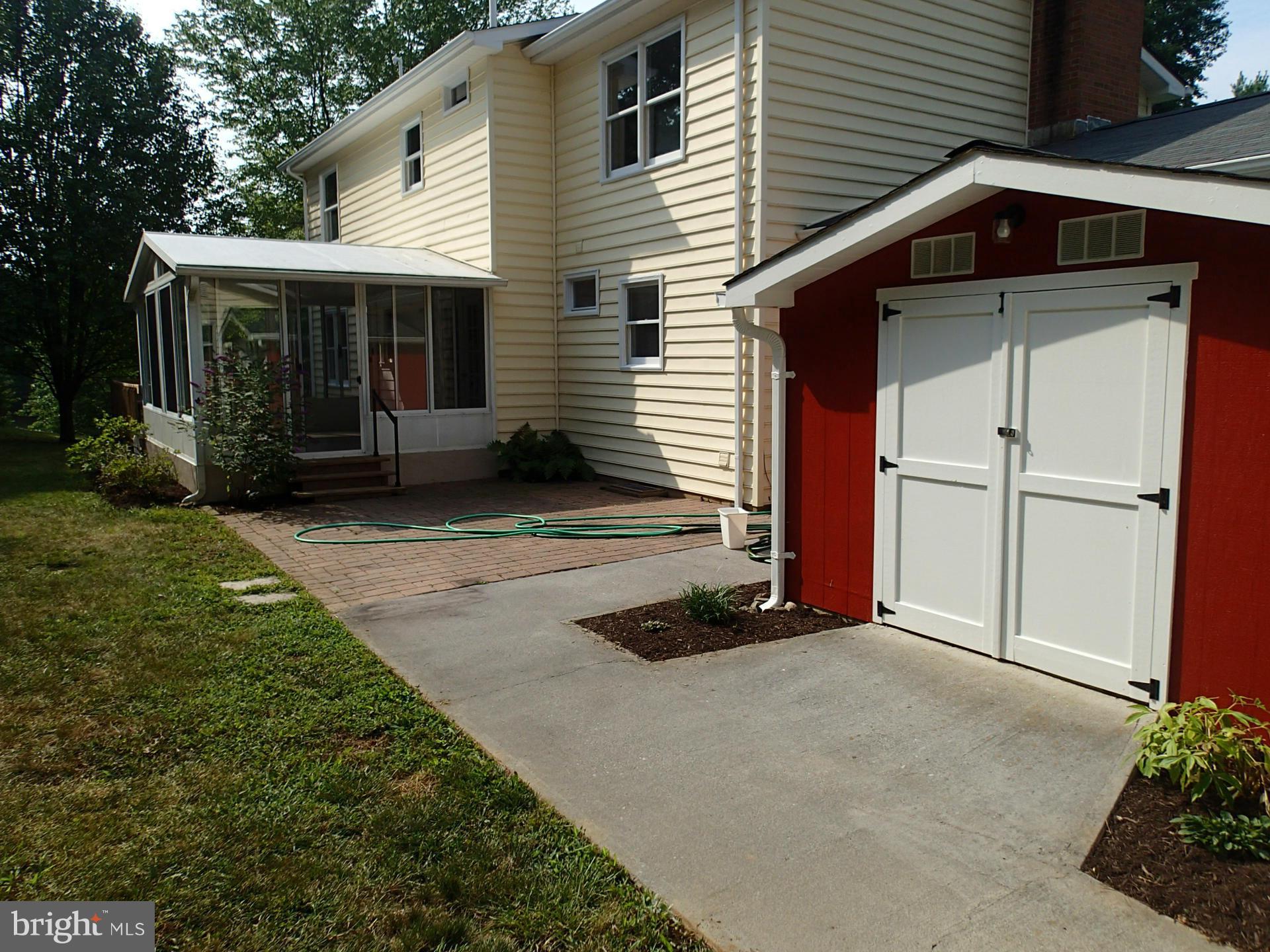 1192 Bowling Green Road Front Royal, VA 22630 - Photo 29 of 30 Exterior (Rear)