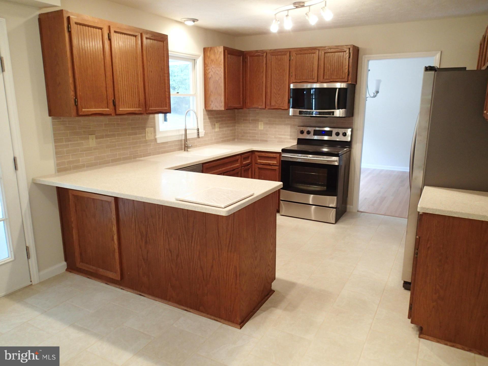 1192 Bowling Green Road Front Royal, VA 22630 - Photo 10 of 30 Kitchen