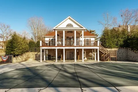 $749,900 | 105 Windstar Bay Boulevard, Hendersonville, TN 37075