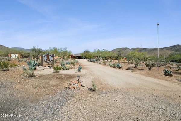 $1,895,000 | 40205 North 26th Street, Cave Creek, AZ 85331