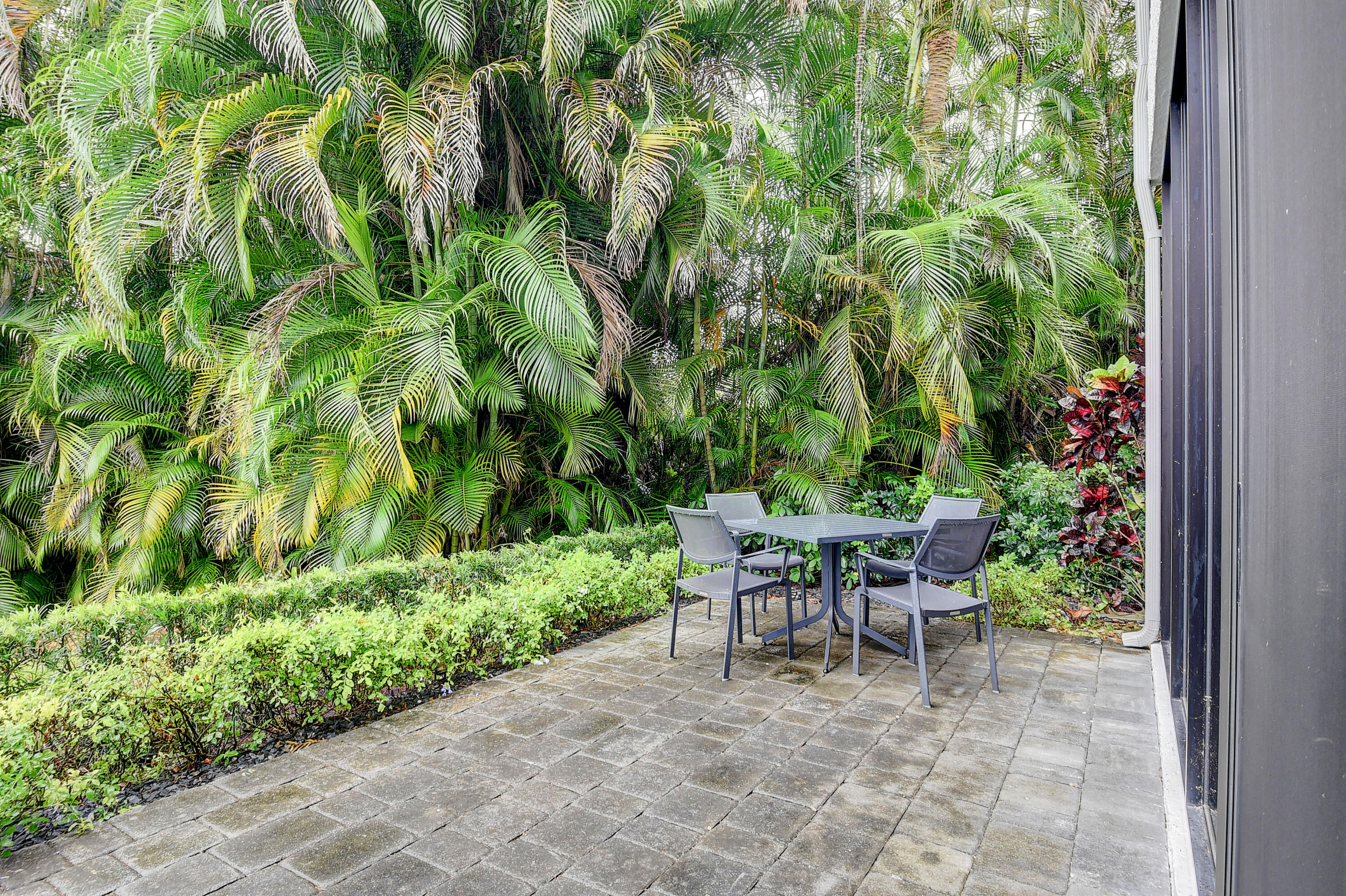 21175 Clubside Drive, Unit D Boca Raton, FL 33434 - Photo 23 of 28 Outdoor Patio