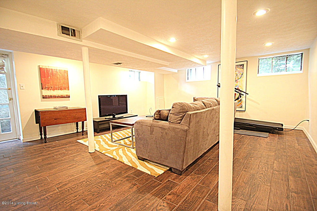126 Gibson Road Louisville, KY 40207 - Photo 34 of 49 IMG_3622