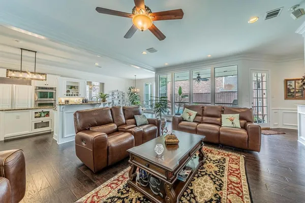 $8,000 | 5120 Ambergate Lane, Dallas, TX 75287