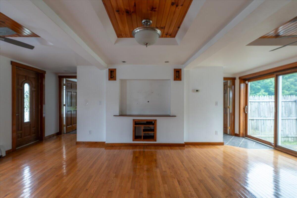 305-317 Augusta Road Washington, ME 04574 - Photo 16 of 52 317 & 305 Augusta Rd, Washington