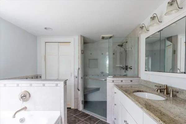 $528,000 | 305-317 Augusta Road, Washington, ME 04574