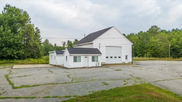 $548,900 | 305-317 Augusta Road, Washington, ME 04574