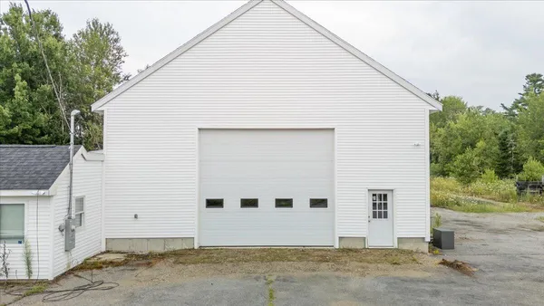 $528,000 | 305-317 Augusta Road, Washington, ME 04574