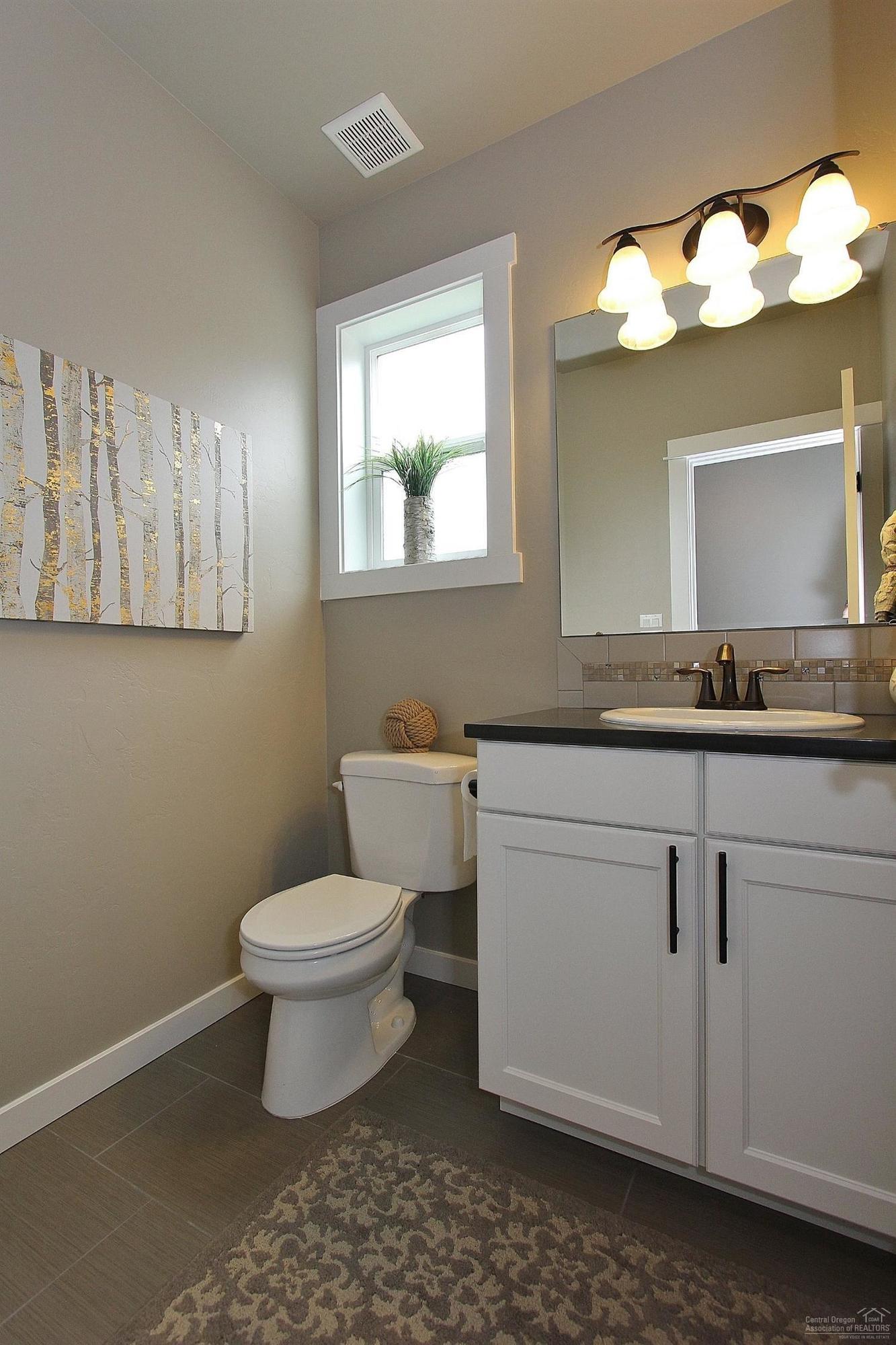 61809 Azalia Place Bend, OR 97702 - Photo 10 of 20 Home will be similar to photo/rendering