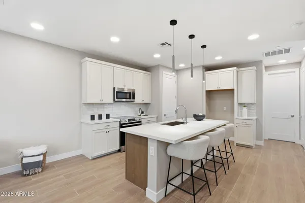 $2,775 | 850 North 8th Avenue, Unit 12, Phoenix, AZ 85007