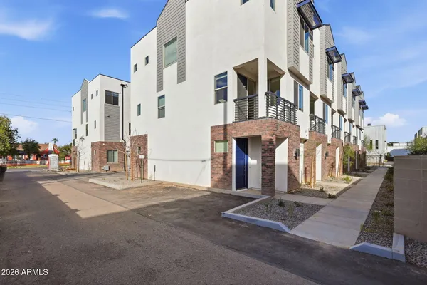 $2,775 | 850 North 8th Avenue, Unit 12, Phoenix, AZ 85007