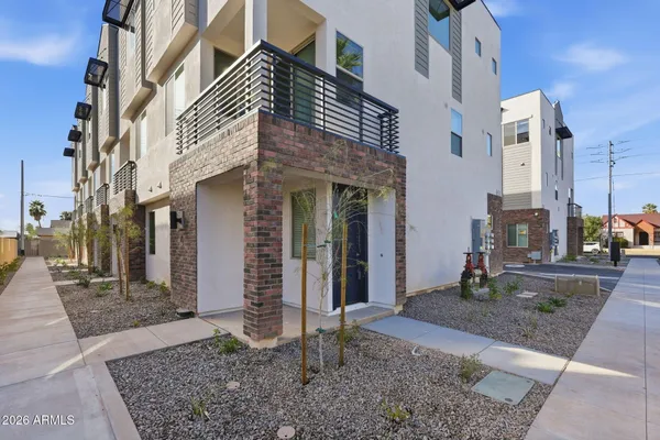 $2,775 | 850 North 8th Avenue, Unit 12, Phoenix, AZ 85007