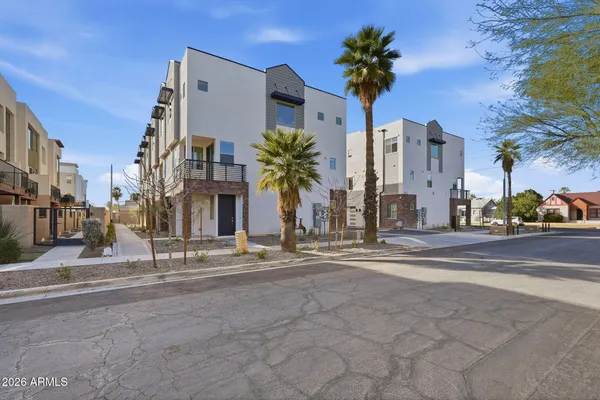 $2,775 | 850 North 8th Avenue, Unit 12, Phoenix, AZ 85007