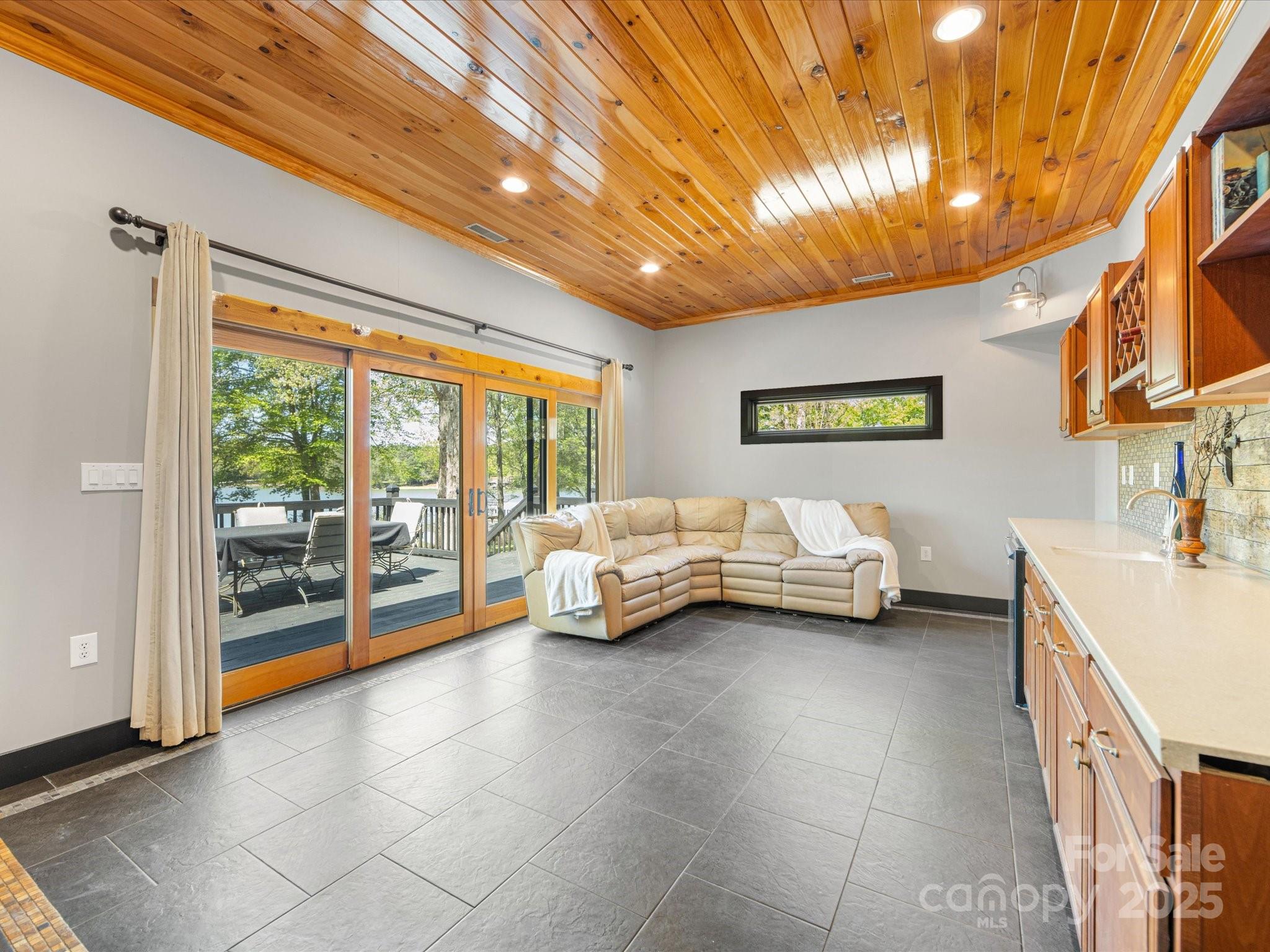 1395 Roundstone Road Sherrills Ford, NC 28673 - Photo 11 of 48 Gallery Image 11