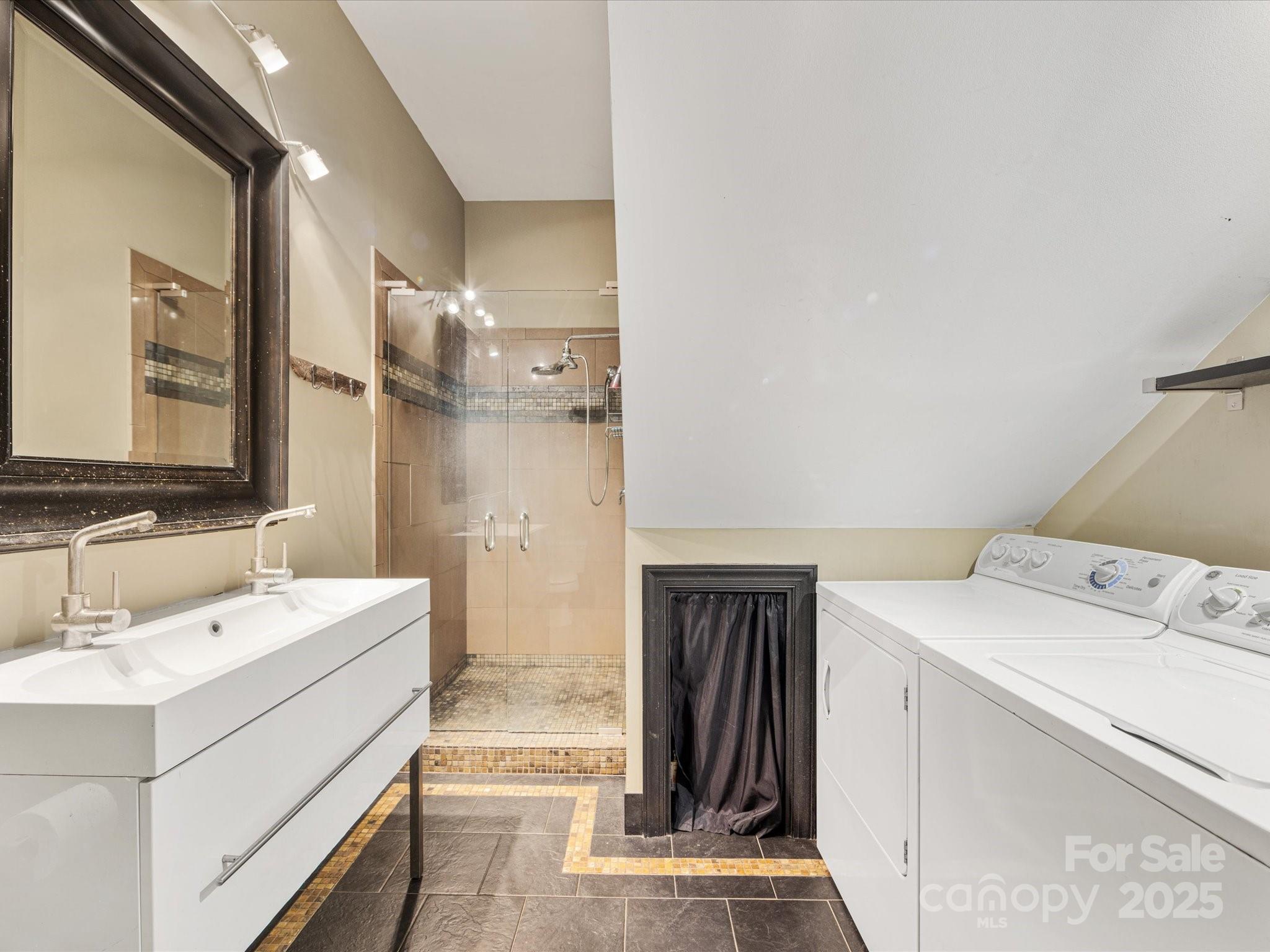 1395 Roundstone Road Sherrills Ford, NC 28673 - Photo 15 of 48 Gallery Image 15