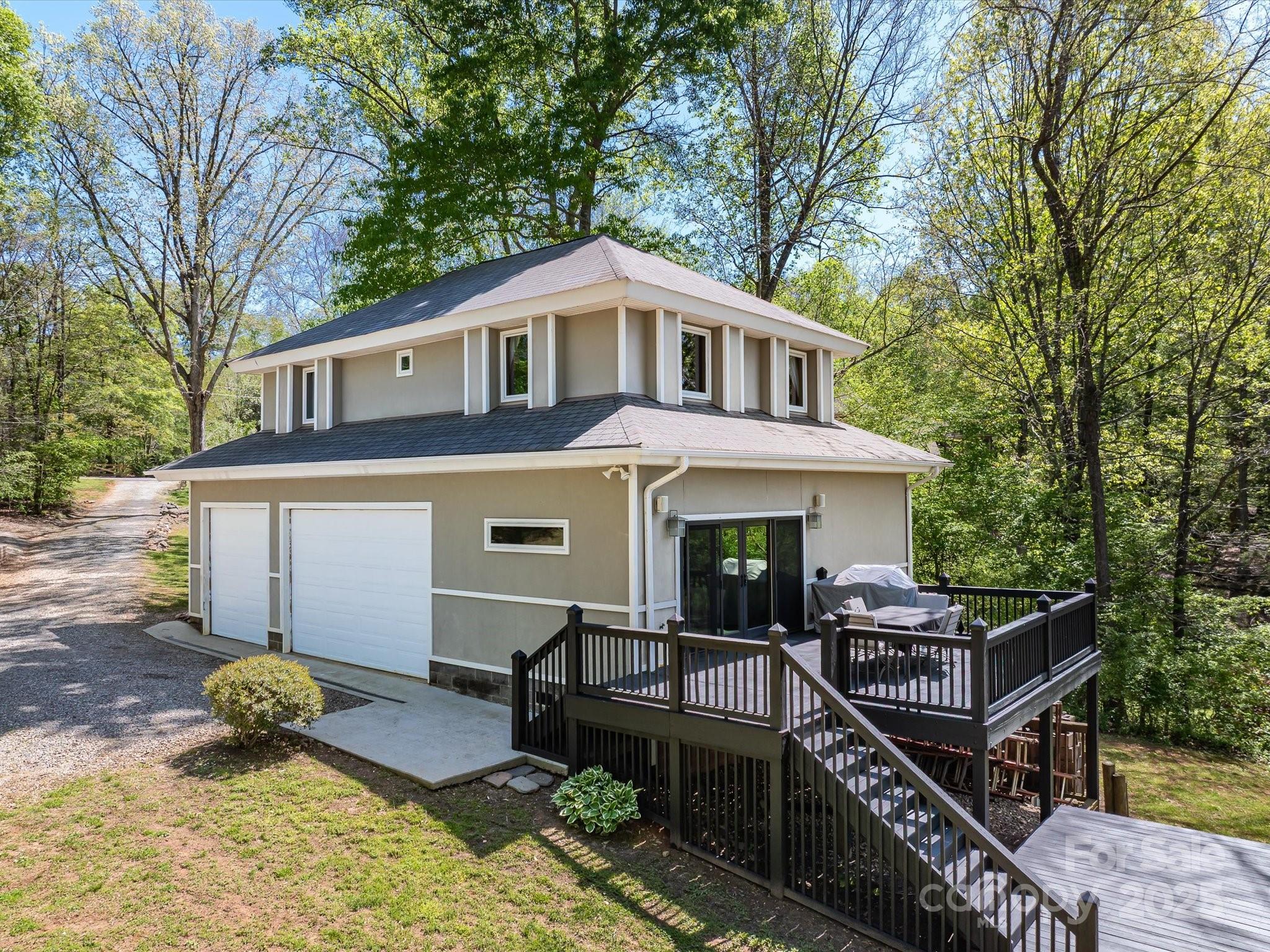 1395 Roundstone Road Sherrills Ford, NC 28673 - Photo 4 of 48 Gallery Image 4