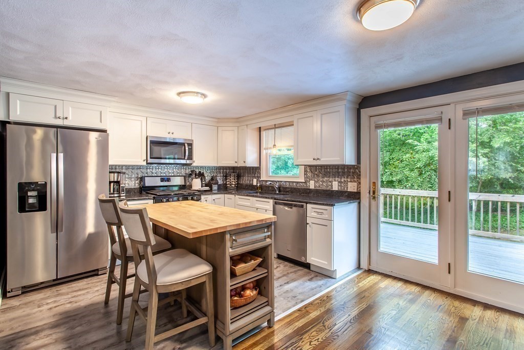 20 Meade Road Billerica, MA 01821 - Photo 4 of 30