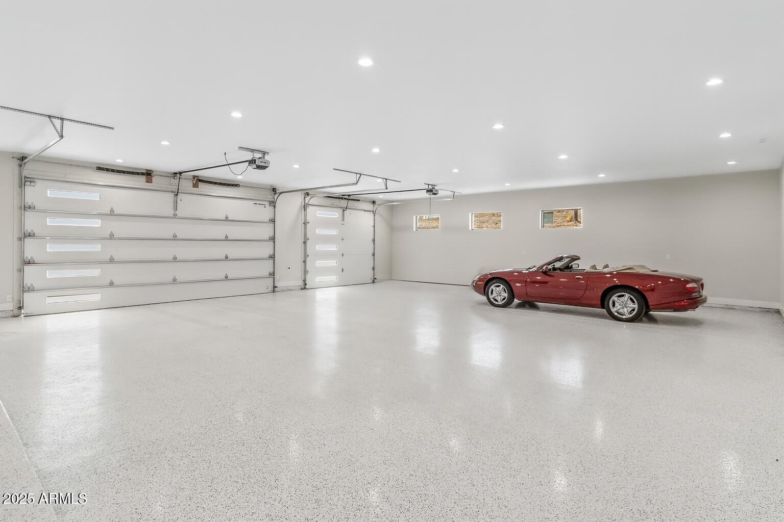 3525 South Kings Ranch Road Gold Canyon, AZ 85118 - Photo 52 of 58 6 car garage