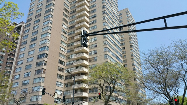 6301 North Sheridan Road, Unit 7E Chicago, IL 60660 - Photo 1 of 13