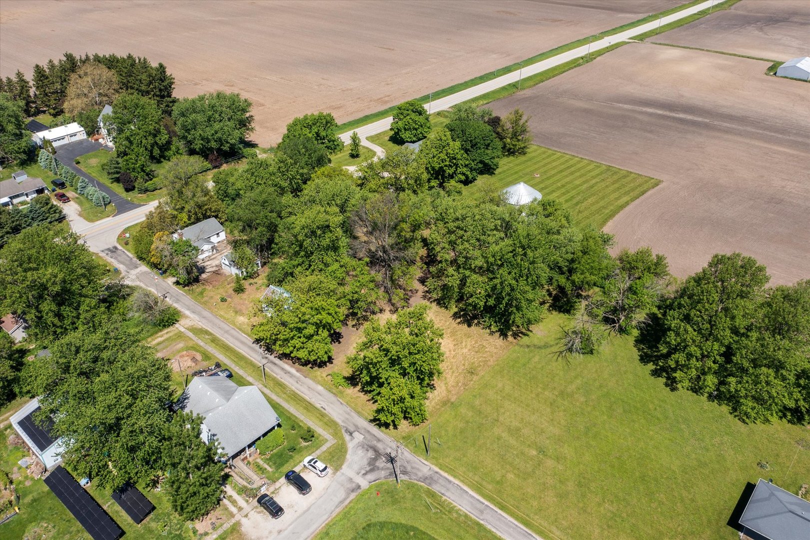 501 North State Street Bellflower, IL 61724 - Photo 2 of 43