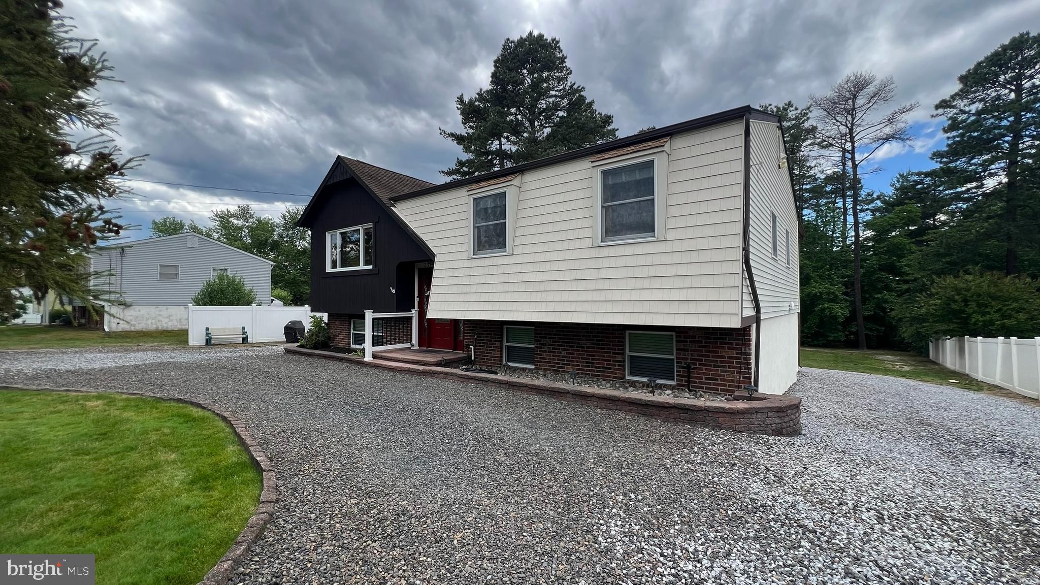 2319 State Street Atco, NJ 08004 - Photo 4 of 47