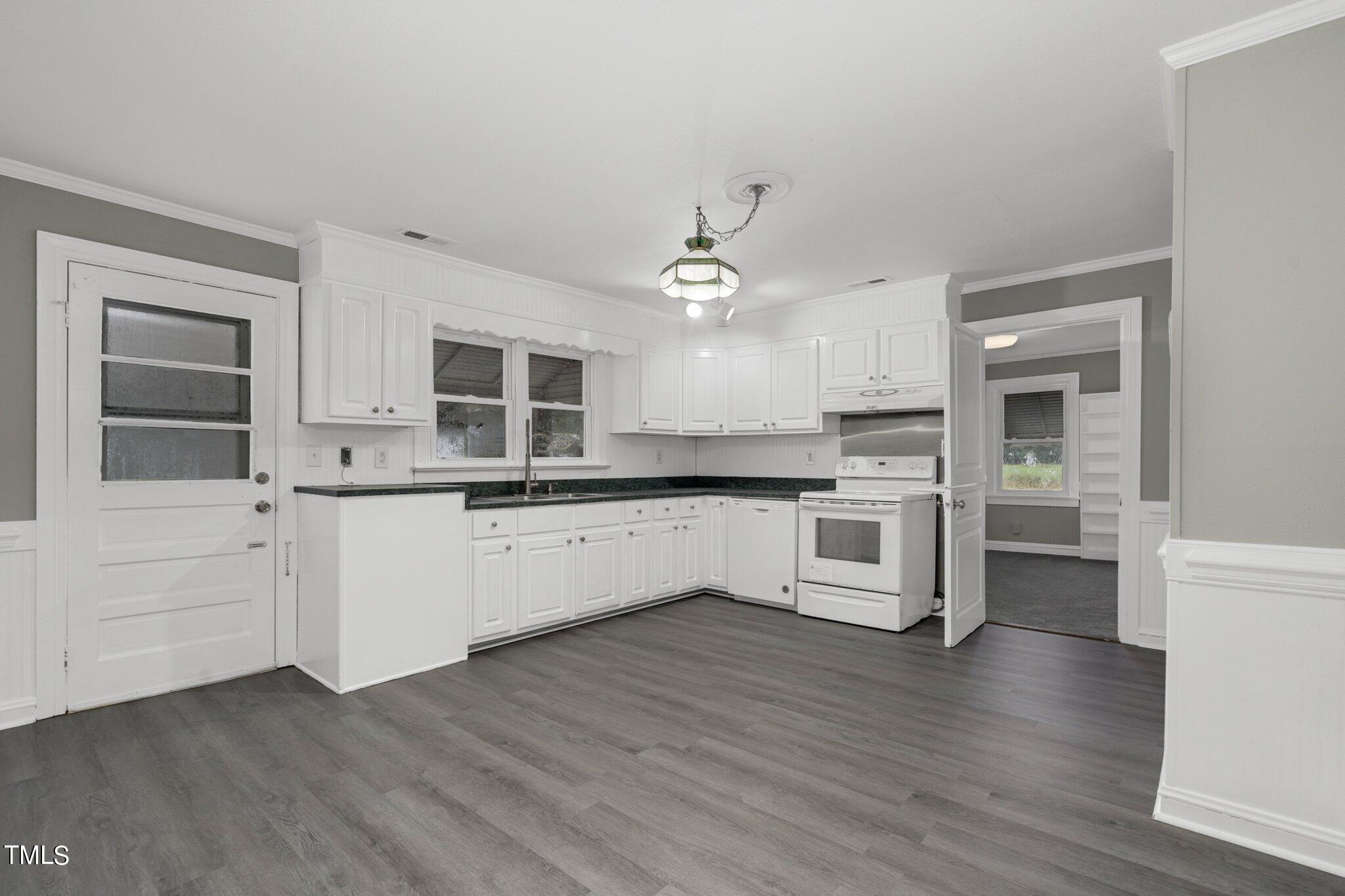 9159 Speights Chapel Road Whitakers, NC 27891 - Photo 10 of 21 010-9159SpeightsChapelRoad-Whitakers-NC-