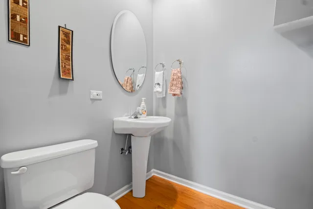 $399,000 | 3806 West Devon Avenue, Lincolnwood, IL 60712