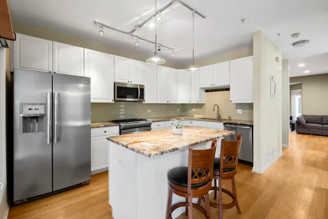 $399,000 | 3806 West Devon Avenue, Lincolnwood, IL 60712