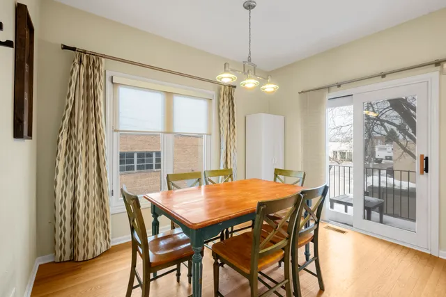 $399,000 | 3806 West Devon Avenue, Lincolnwood, IL 60712