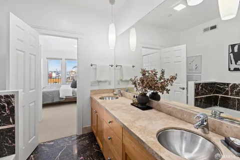 $1,249,000 | 199 Tiffany Avenue, Unit 406, San Francisco, CA 94110